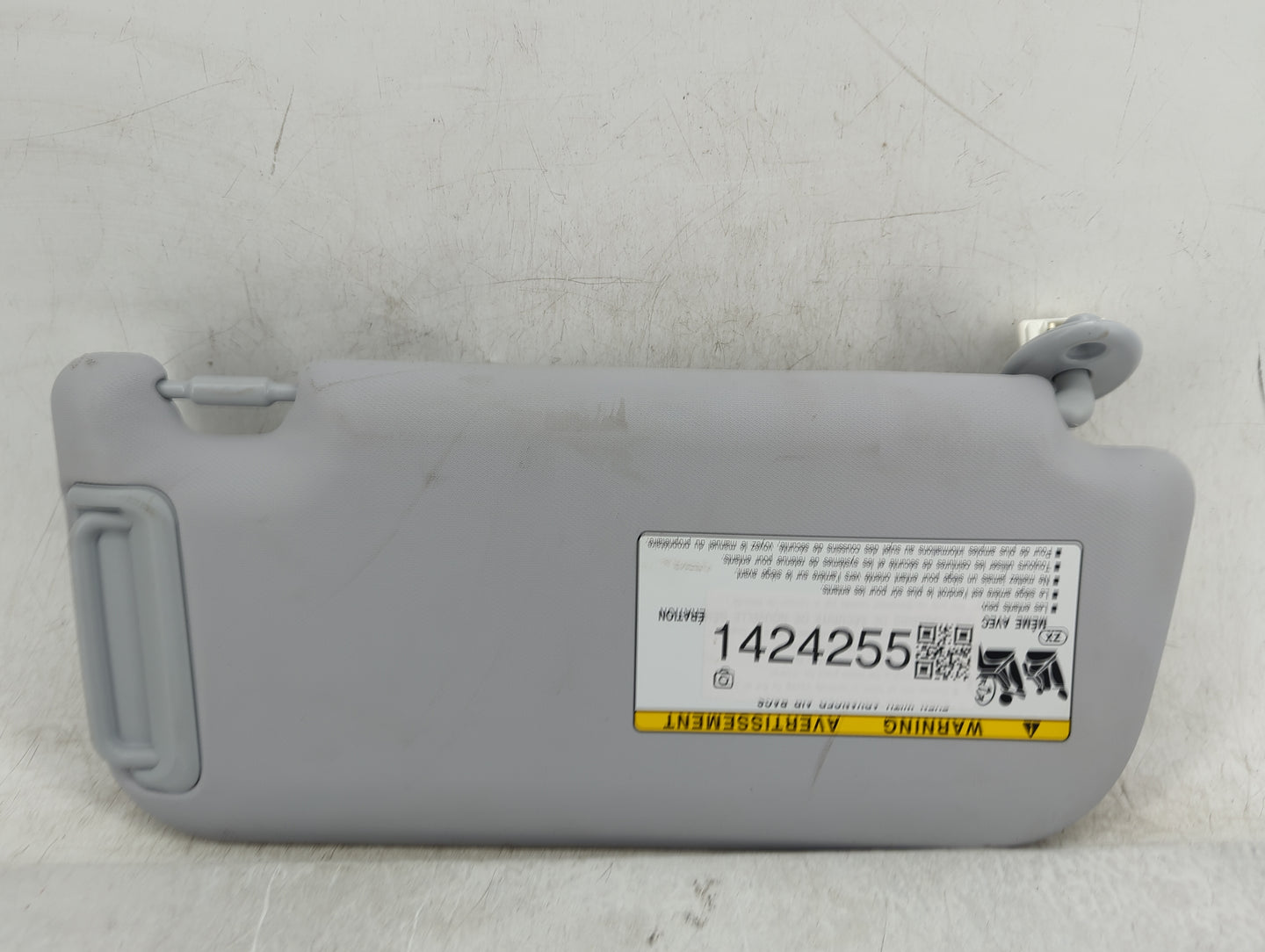 2016-2021 Toyota Prius Sun Visor Shade Replacement Driver Left Mirror Fits Fits 2016 2017 2018 2019 2020 2021 OEM Used Auto 