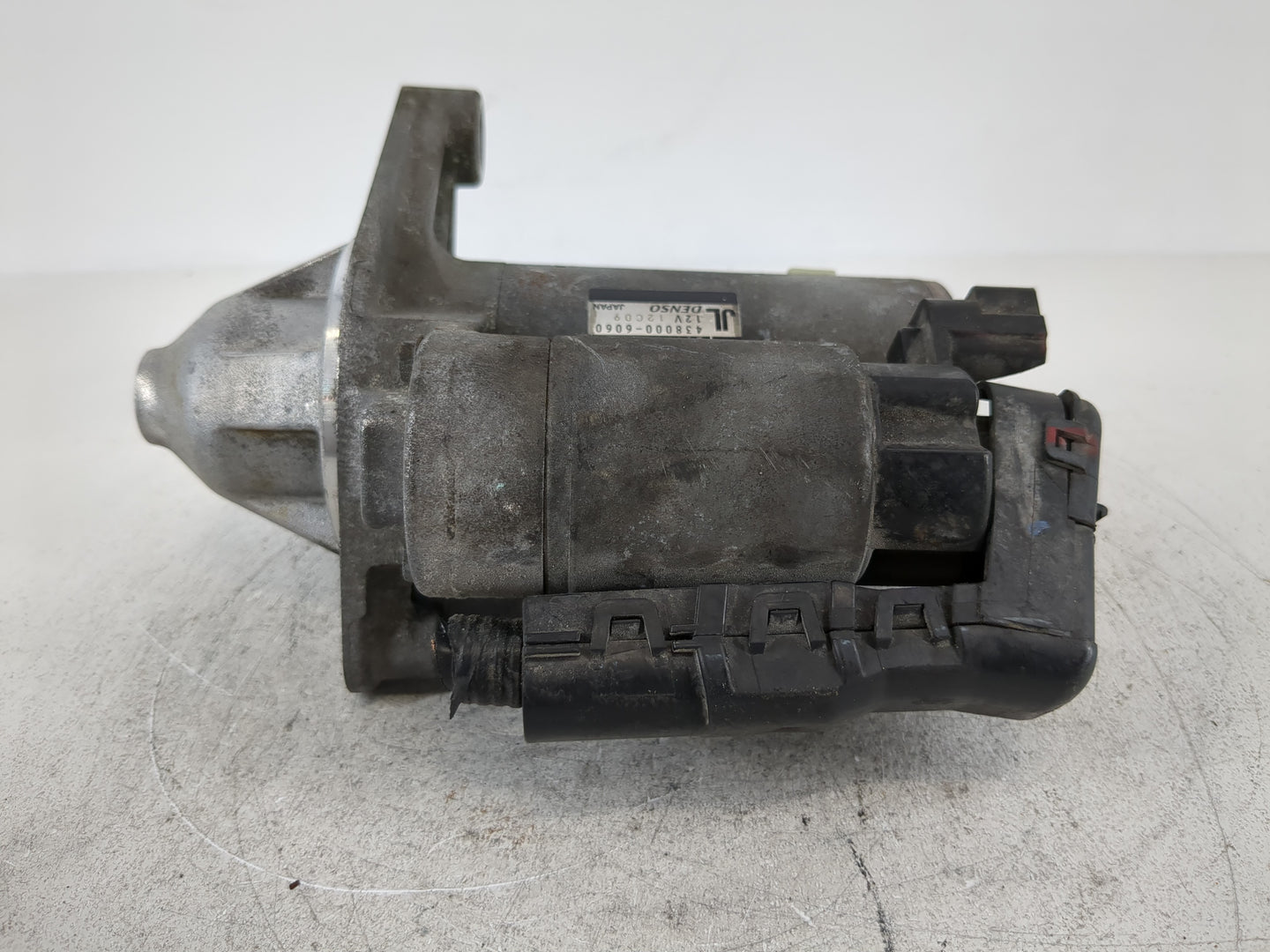 2019-2022 Toyota Rav4 Car Starter Motor Solenoid OEM P/N:438000-6060 28100-F0060 Fits Fits 2018 2019 2020 2021 2022 OEM Used