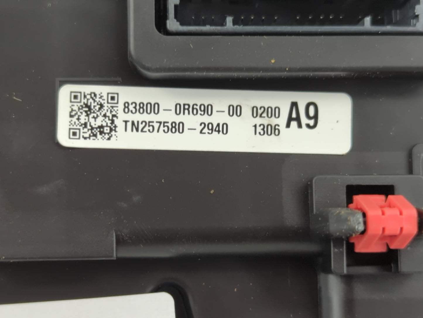 2019-2020 Toyota Rav4 Instrument Cluster Speedometer Gauges P/N:83800-0R690-00 Fits Fits 2019 2020 OEM Used Auto Parts - Oem