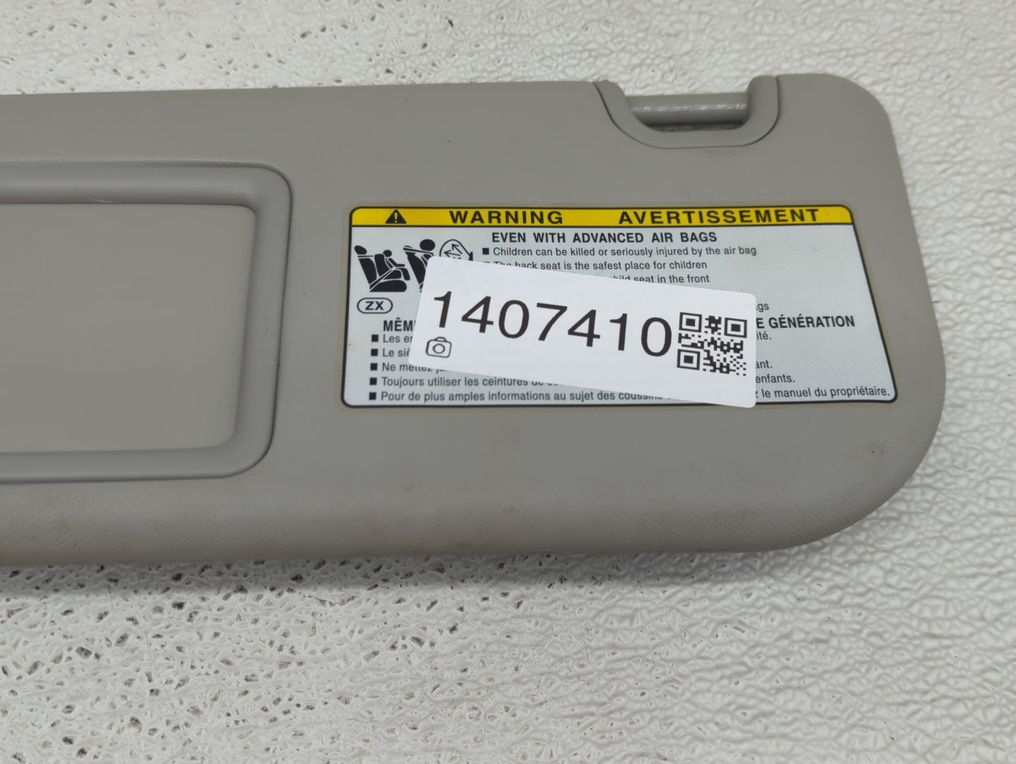 2019-2022 Toyota Rav4 Sun Visor Shade Replacement Driver Left Mirror Fits Fits 2019 2020 2021 2022 OEM Used Auto Parts - Oem