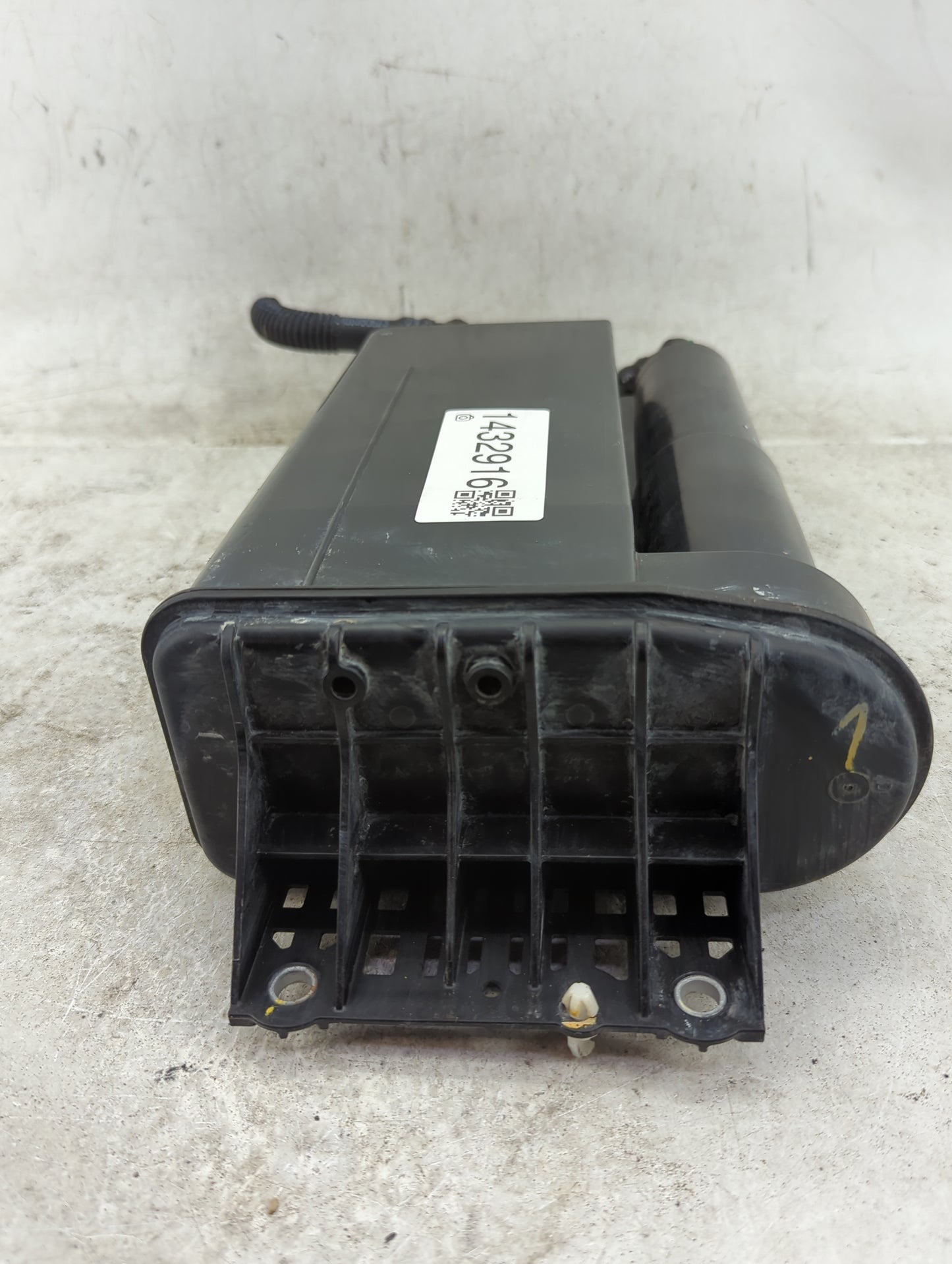 2020 Toyota Rav4 Fuel Vapor Charcoal Canister - Oemusedautoparts1.com