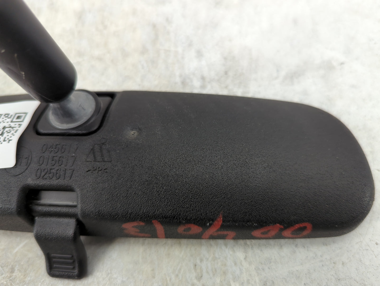2016-2022 Toyota Rav4 Interior Rear View Mirror Replacement OEM P/N:E11025617 E11015617 Fits OEM Used Auto Parts - Oemusedau