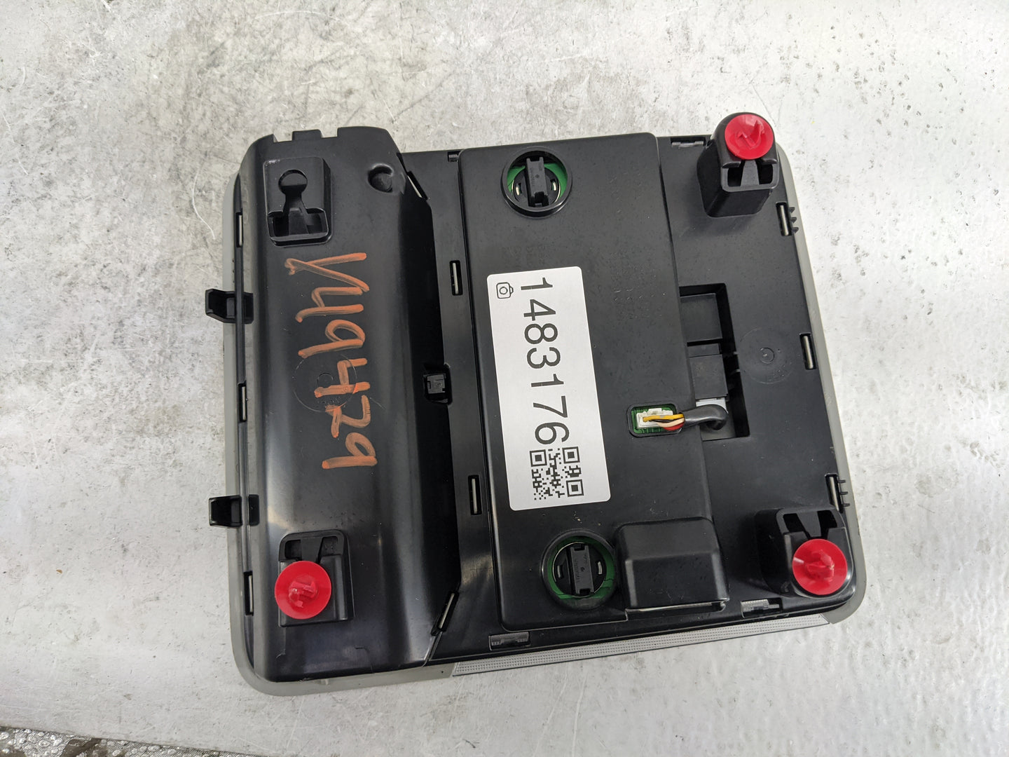 2020 Toyota Rav4 Overhead Console W/rear Climate Control Tan - Oemusedautoparts1.com