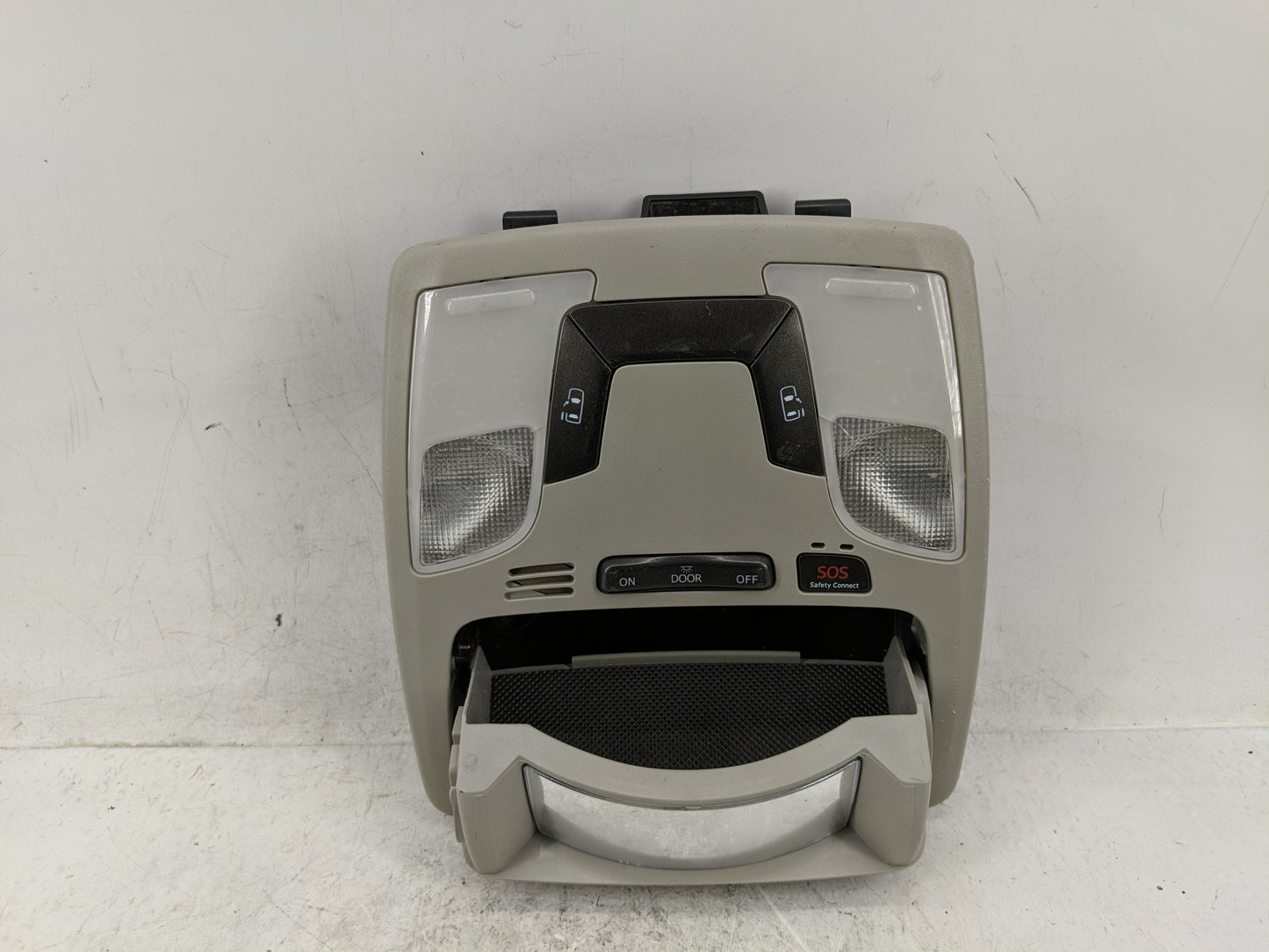 2020 Toyota Sienna Overhead Roof Console - Oemusedautoparts1.com