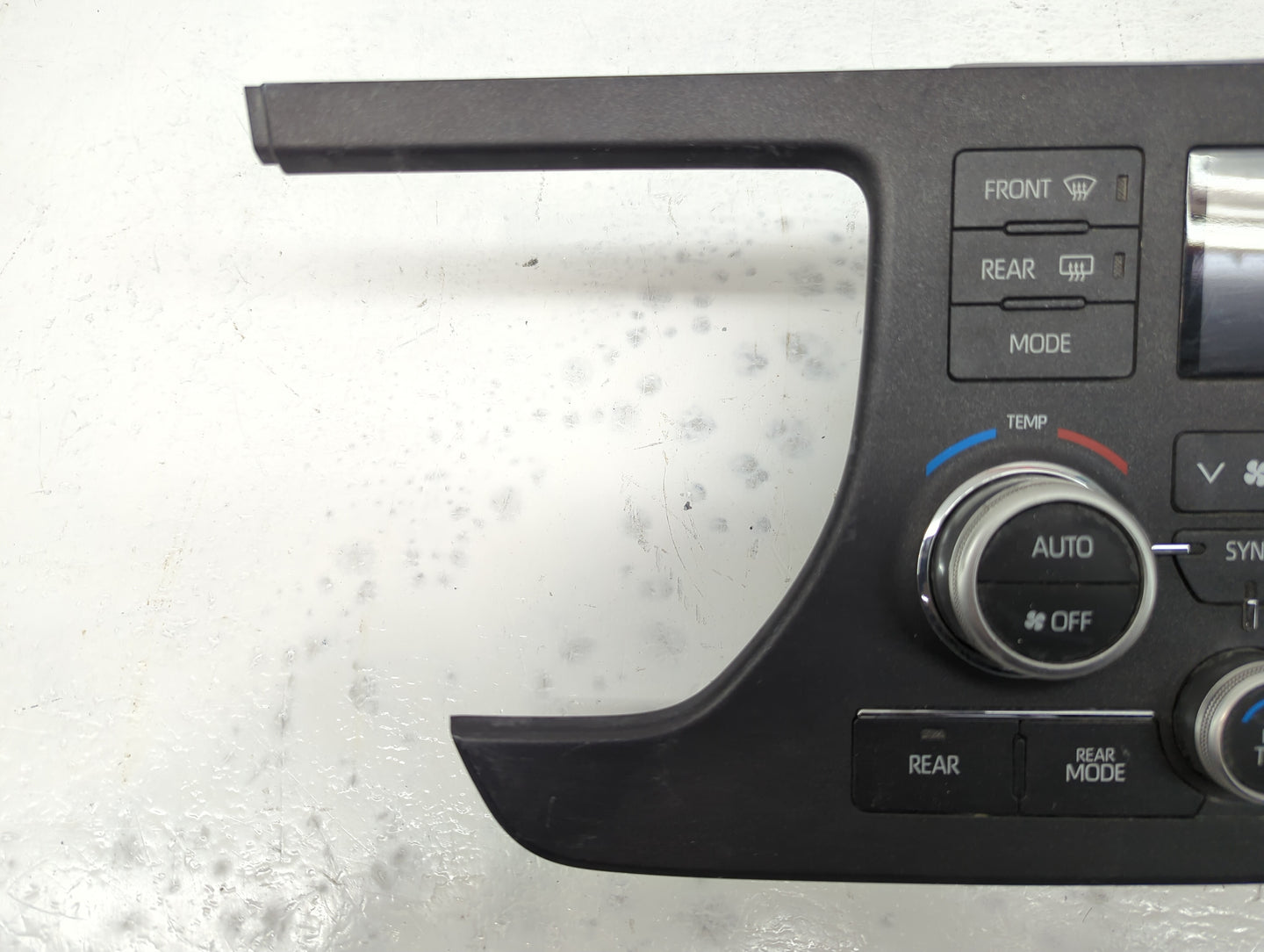 2018-2020 Toyota Sienna Climate Control Module Temperature AC/Heater Replacement P/N:55900-08210 Fits Fits 2018 2019 2020 OE