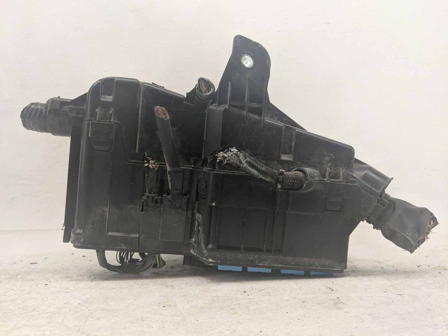 2020 Toyota Sienna Fusebox Fuse Box Panel Relay Module Fits OEM Used Auto Parts - Oemusedautoparts1.com