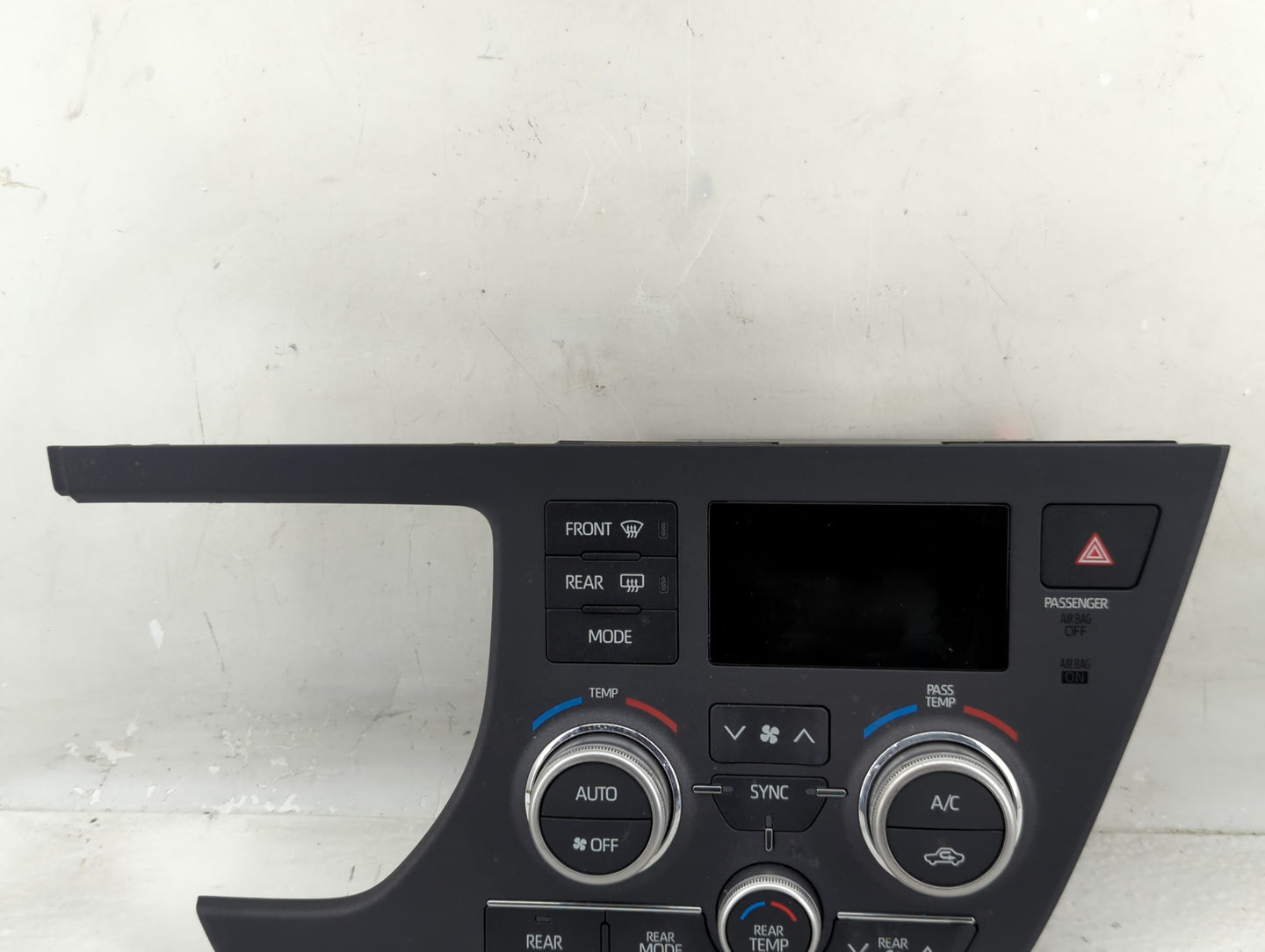 2018-2020 Toyota Sienna Climate Control Module Temperature AC/Heater Replacement P/N:55900-08210 Fits Fits 2018 2019 2020 OE