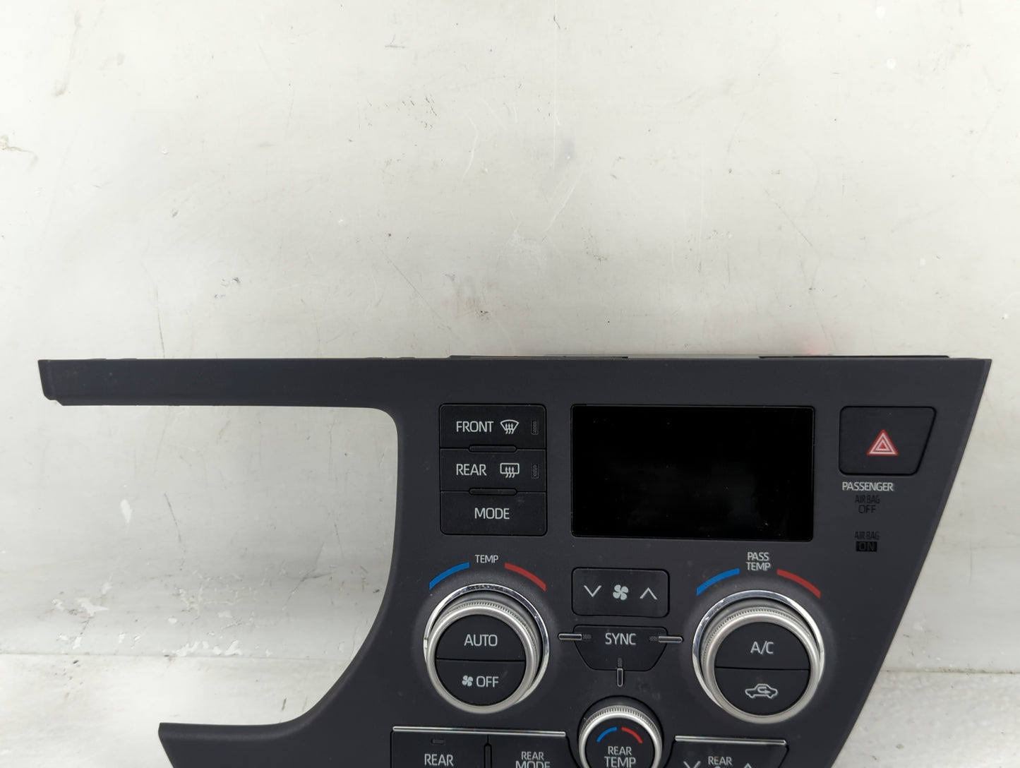 2018-2020 Toyota Sienna Climate Control Module Temperature AC/Heater Replacement P/N:55900-08210 Fits Fits 2018 2019 2020 OE