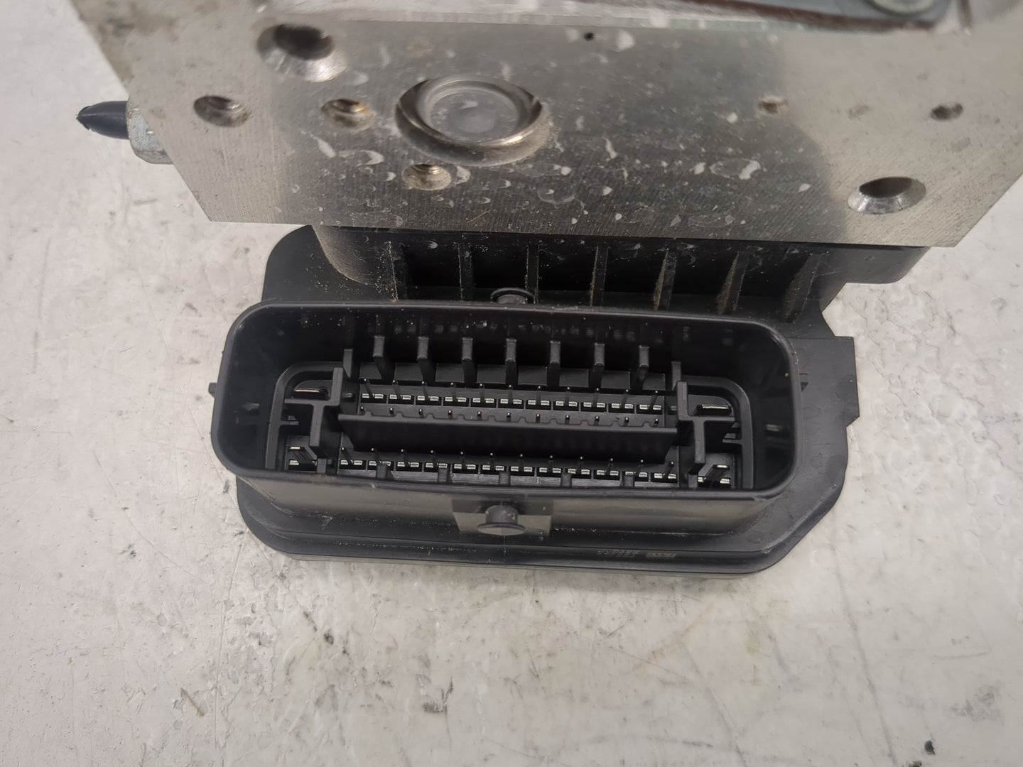 2018-2020 Toyota Sienna ABS Pump Control Module Replacement P/N:44540-08320 89541-08290, 116040-48180 Fits Fits 2018 2019 20