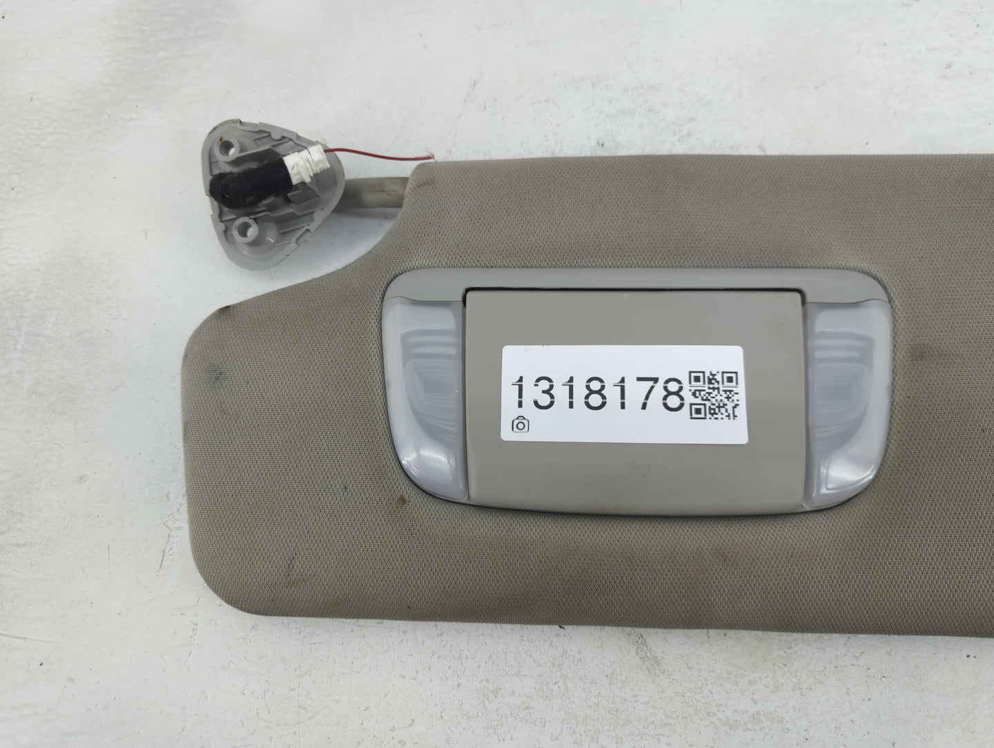 2015-2020 Toyota Sienna Sun Visor Shade Replacement Driver Left Mirror Fits Fits 2015 2016 2017 2018 2019 2020 OEM Used Auto