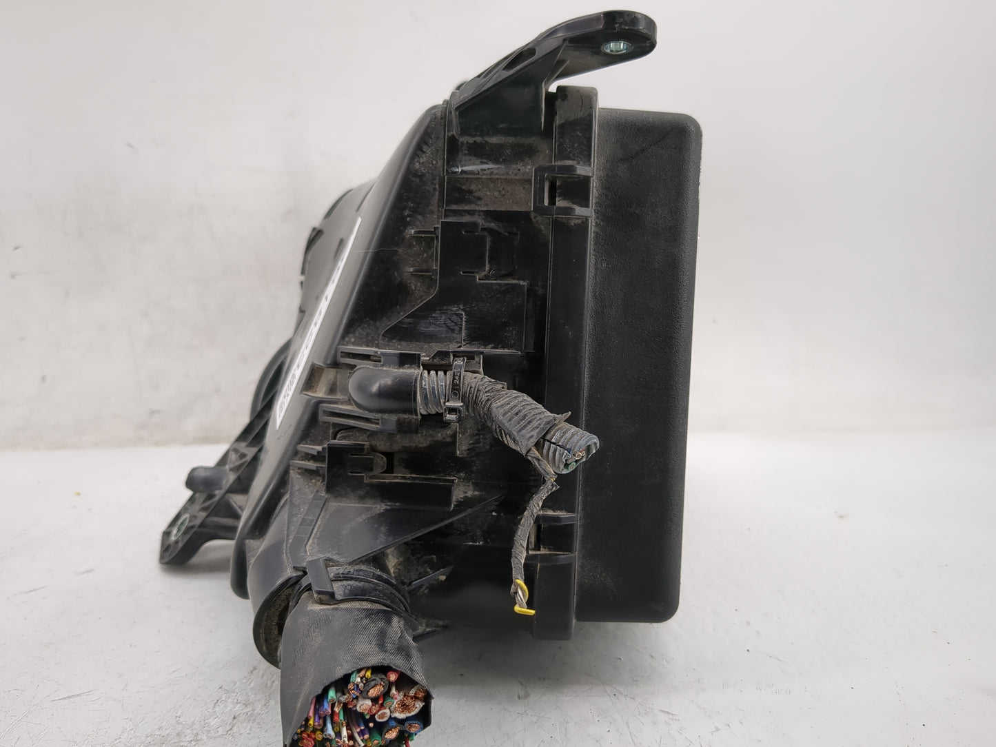 2017-2020 Toyota Sienna Fusebox Fuse Box Panel Relay Module P/N:82672-08200 Fits Fits 2017 2018 2019 2020 OEM Used Auto Part