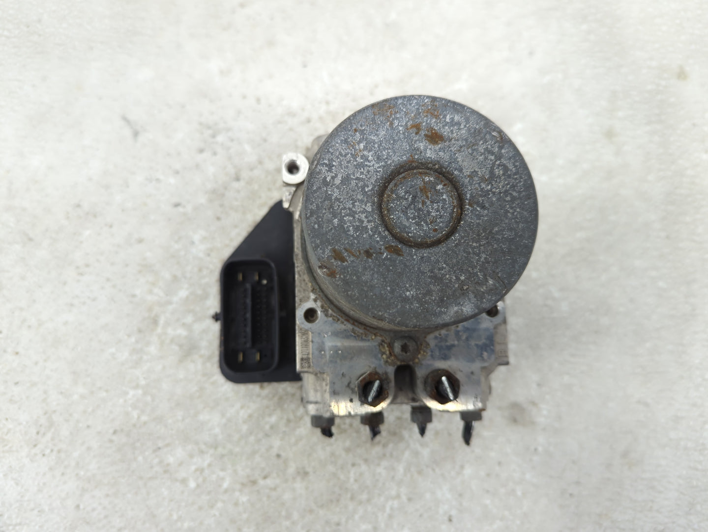 2018-2020 Toyota Sienna ABS Pump Control Module Replacement P/N:44540-08270 Fits Fits 2018 2019 2020 OEM Used Auto Parts - O