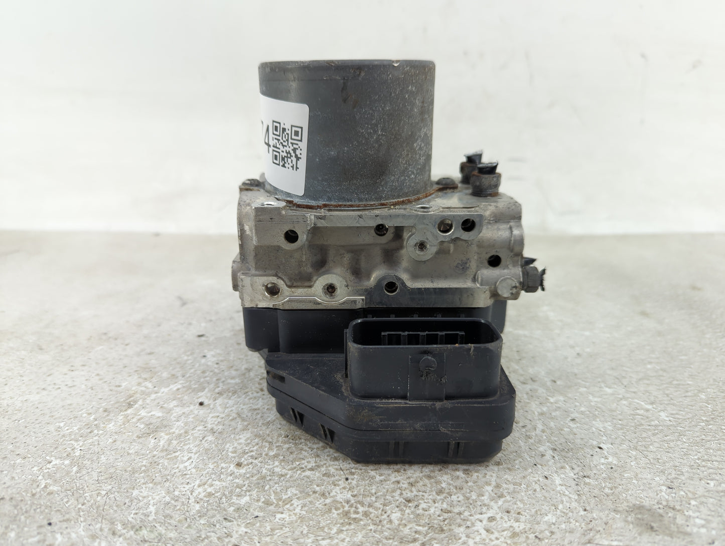 2018-2020 Toyota Sienna ABS Pump Control Module Replacement P/N:44540-08270 Fits Fits 2018 2019 2020 OEM Used Auto Parts - O