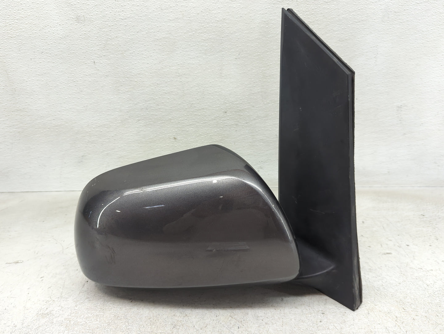 2018-2020 Toyota Sienna Passenger Side View Mirror - Right Door Mirror OEM Used - Oemusedautoparts1.com