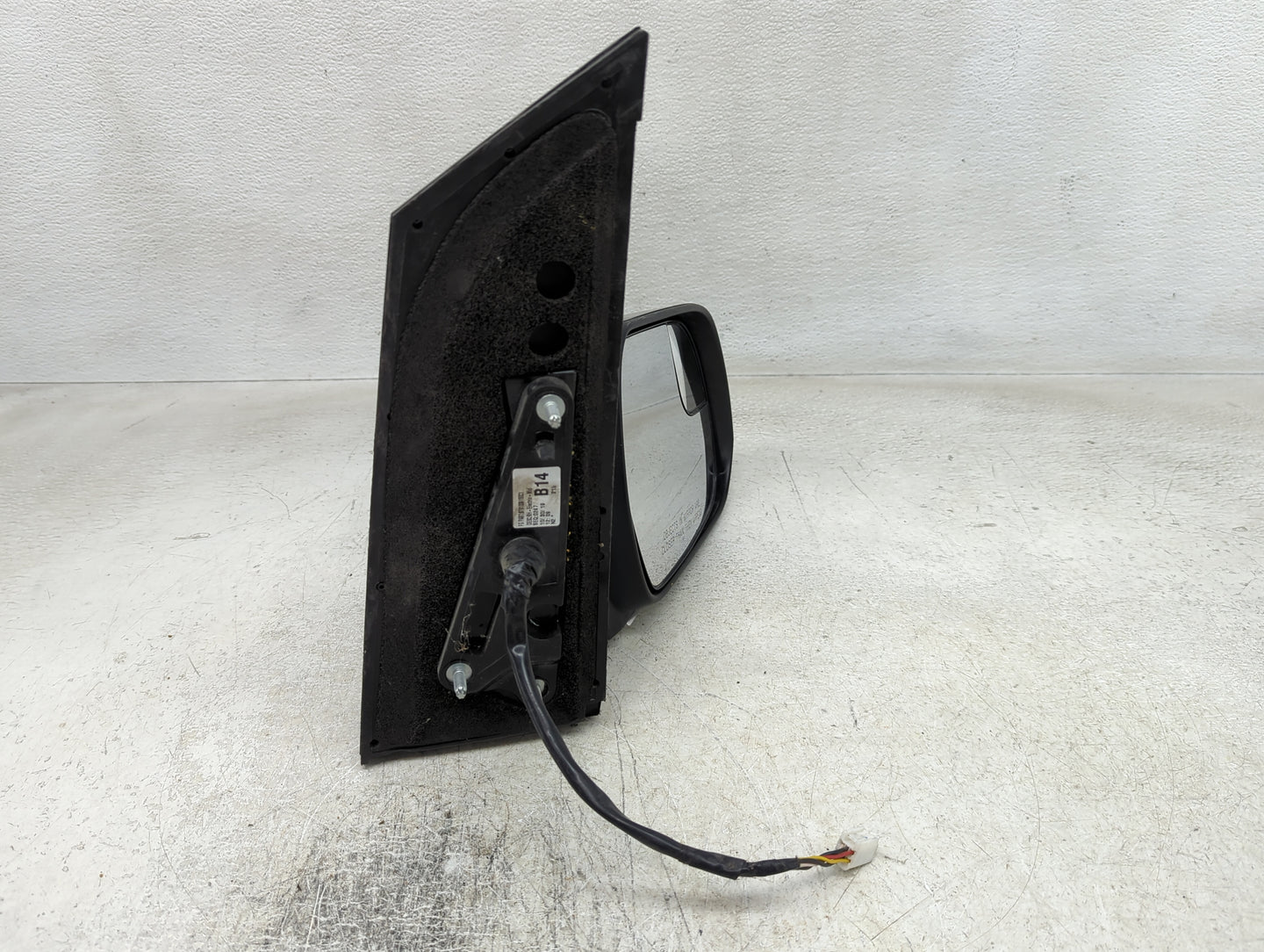 2018-2020 Toyota Sienna Passenger Side View Mirror - Right Door Mirror OEM Used - Oemusedautoparts1.com