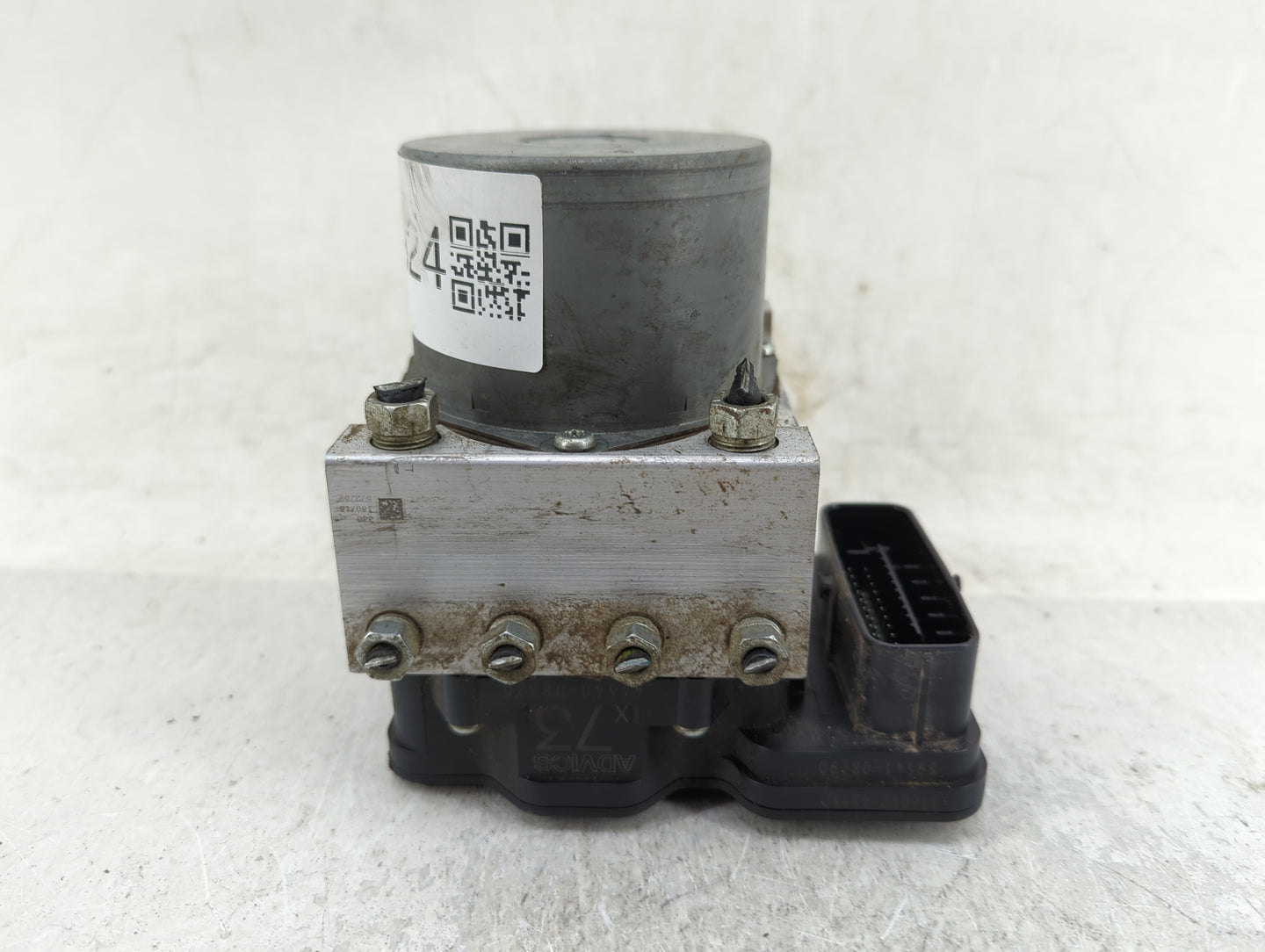 2018-2020 Toyota Sienna ABS Pump Control Module Replacement P/N:44540-08270 Fits Fits 2018 2019 2020 OEM Used Auto Parts - O
