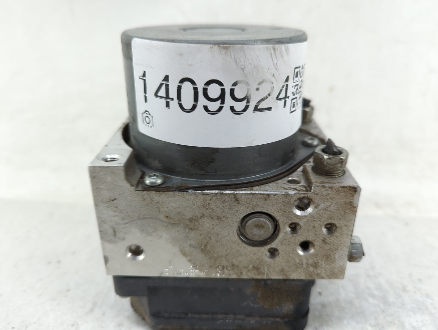 2018-2020 Toyota Sienna ABS Pump Control Module Replacement P/N:44540-08270 Fits Fits 2018 2019 2020 OEM Used Auto Parts - O