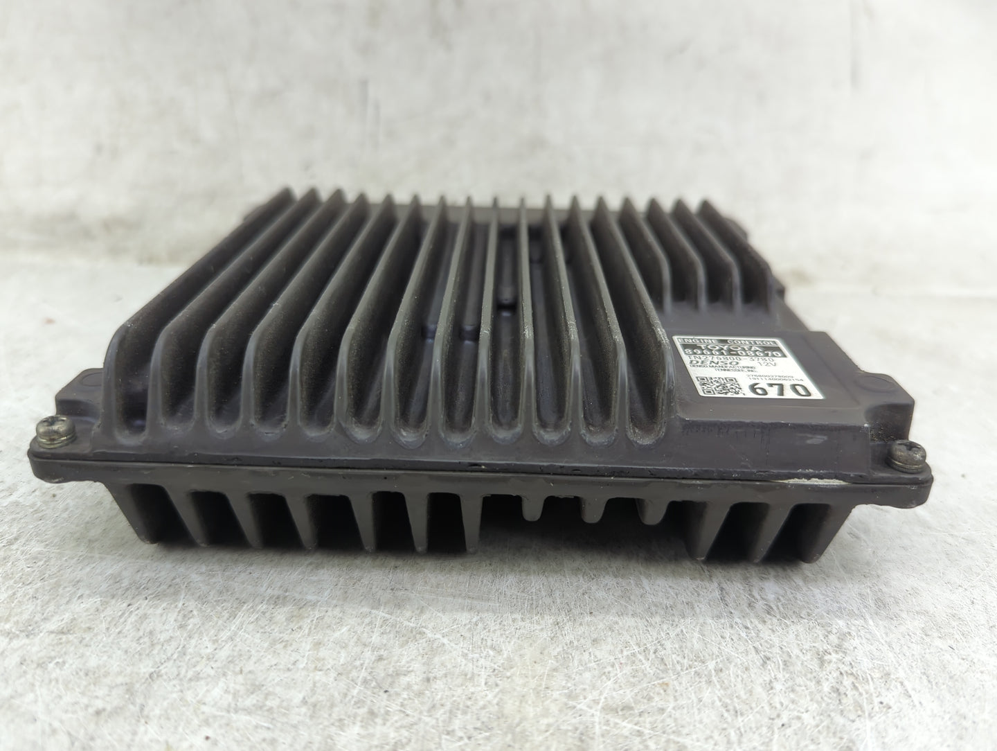 2018-2020 Toyota Sienna PCM Engine Control Computer ECU ECM PCU OEM P/N:89661-08670 TN276800-3780 Fits Fits 2018 2019 2020 O