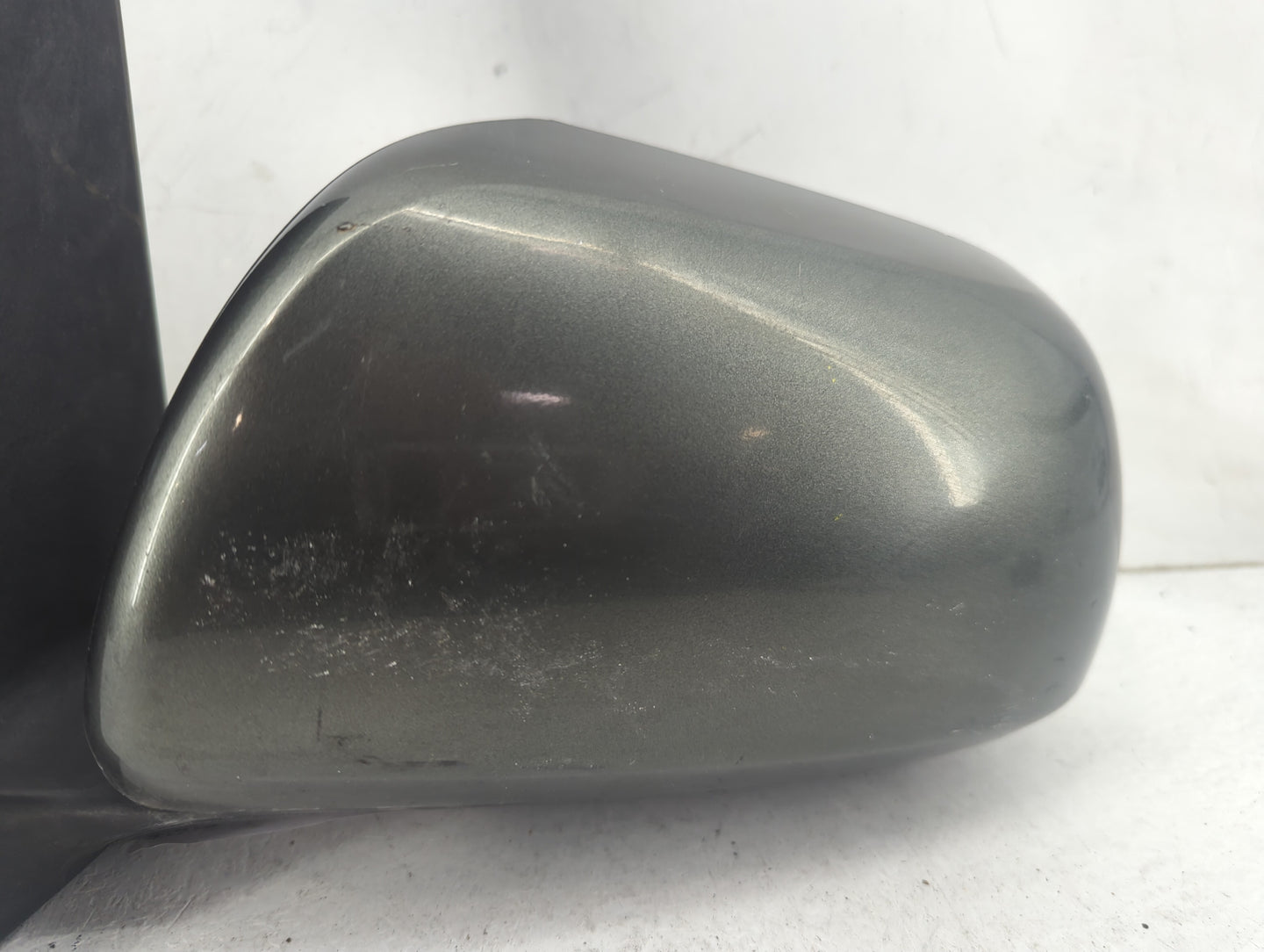 2018-2020 Toyota Sienna Driver Side View Mirror - Left Door Mirror OEM Used - Oemusedautoparts1.com