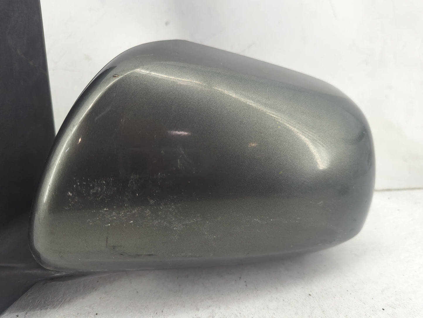 2018-2020 Toyota Sienna Driver Side View Mirror - Left Door Mirror OEM Used - Oemusedautoparts1.com