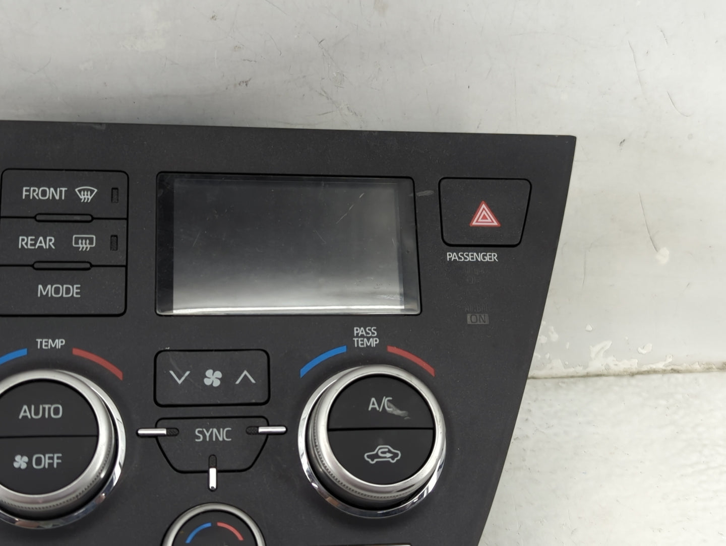 2018-2020 Toyota Sienna Climate Control Module Temperature AC/Heater Replacement P/N:55900-08210 MX237050-2191 Fits OEM Used