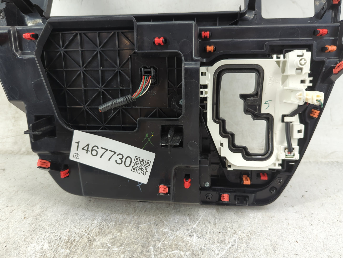 2020 Toyota Sienna Radio Control Panel - Oemusedautoparts1.com