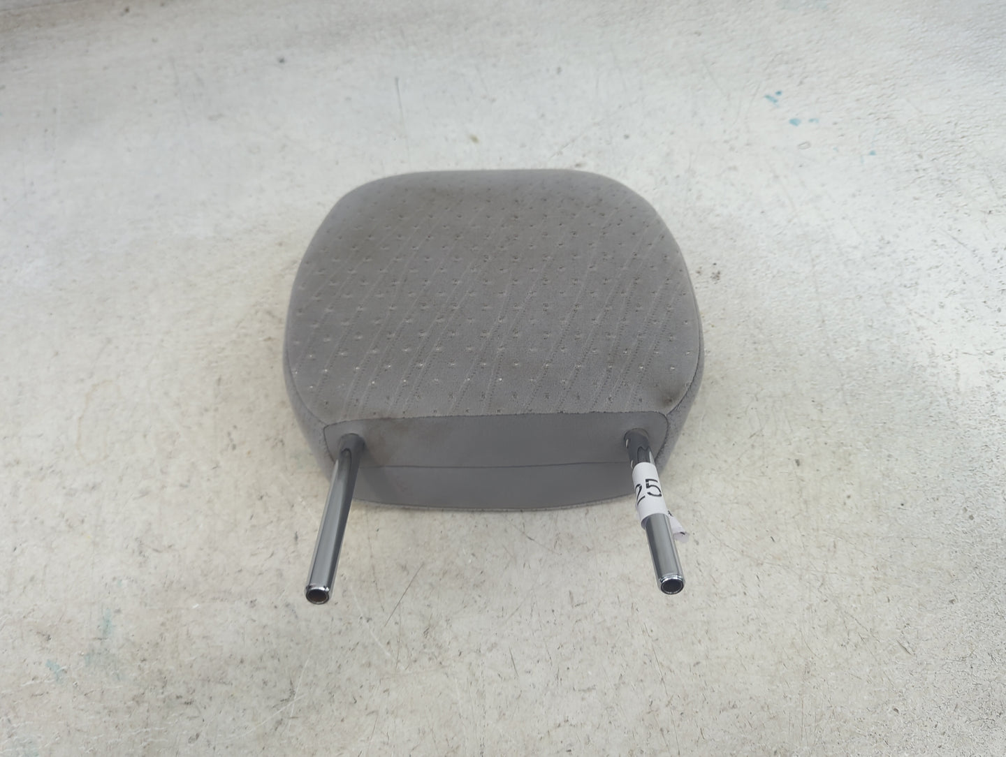 2020 Toyota Sienna Headrest Head Rest Front Driver Passenger Seat Fits OEM Used Auto Parts - Oemusedautoparts1.com
