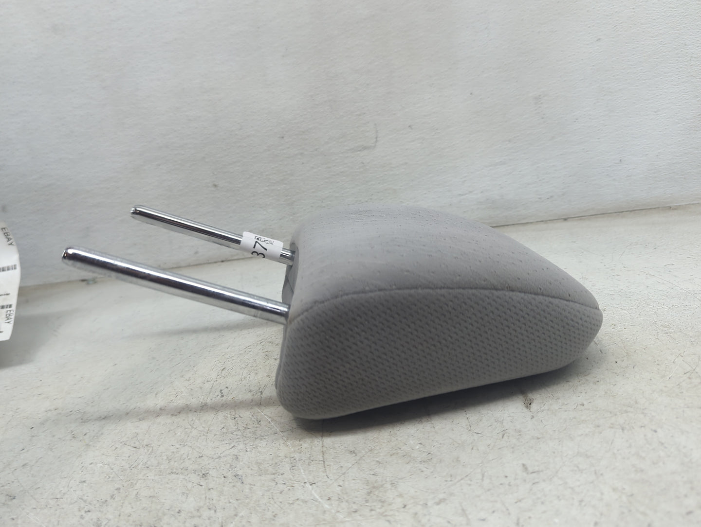 2020 Toyota Sienna Headrest Head Rest Front Driver Seat Gray - Oemusedautoparts1.com