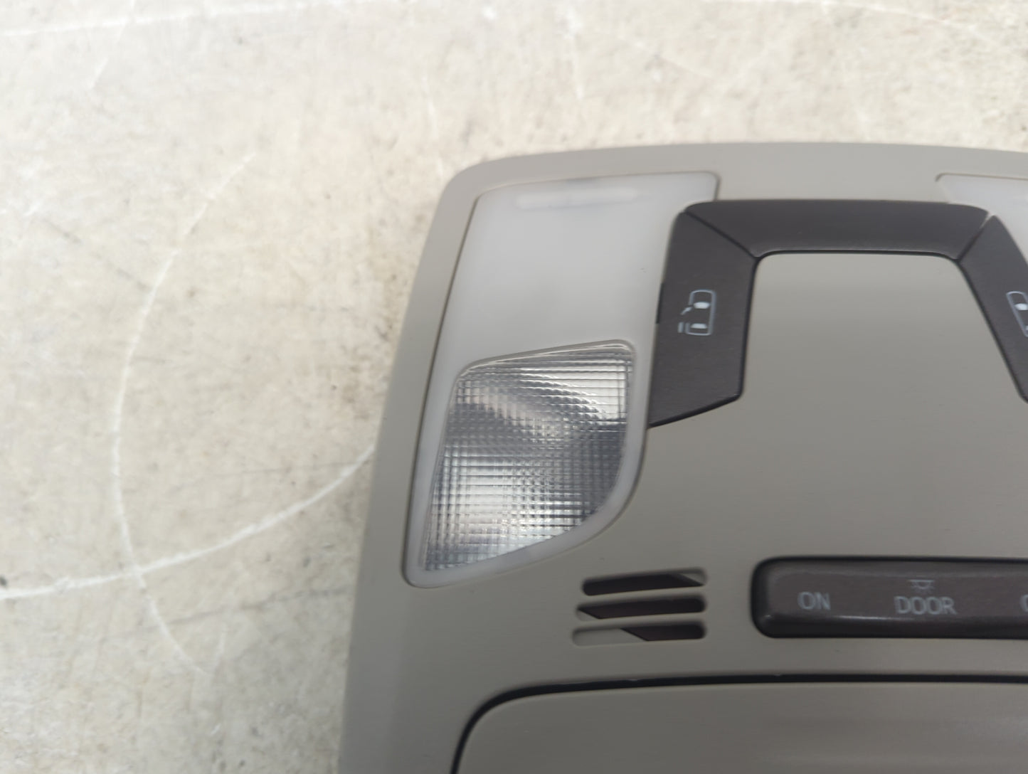 2015-2020 Toyota Sienna Overhead Console W/rear Climate Control 1482736 - Oemusedautoparts1.com