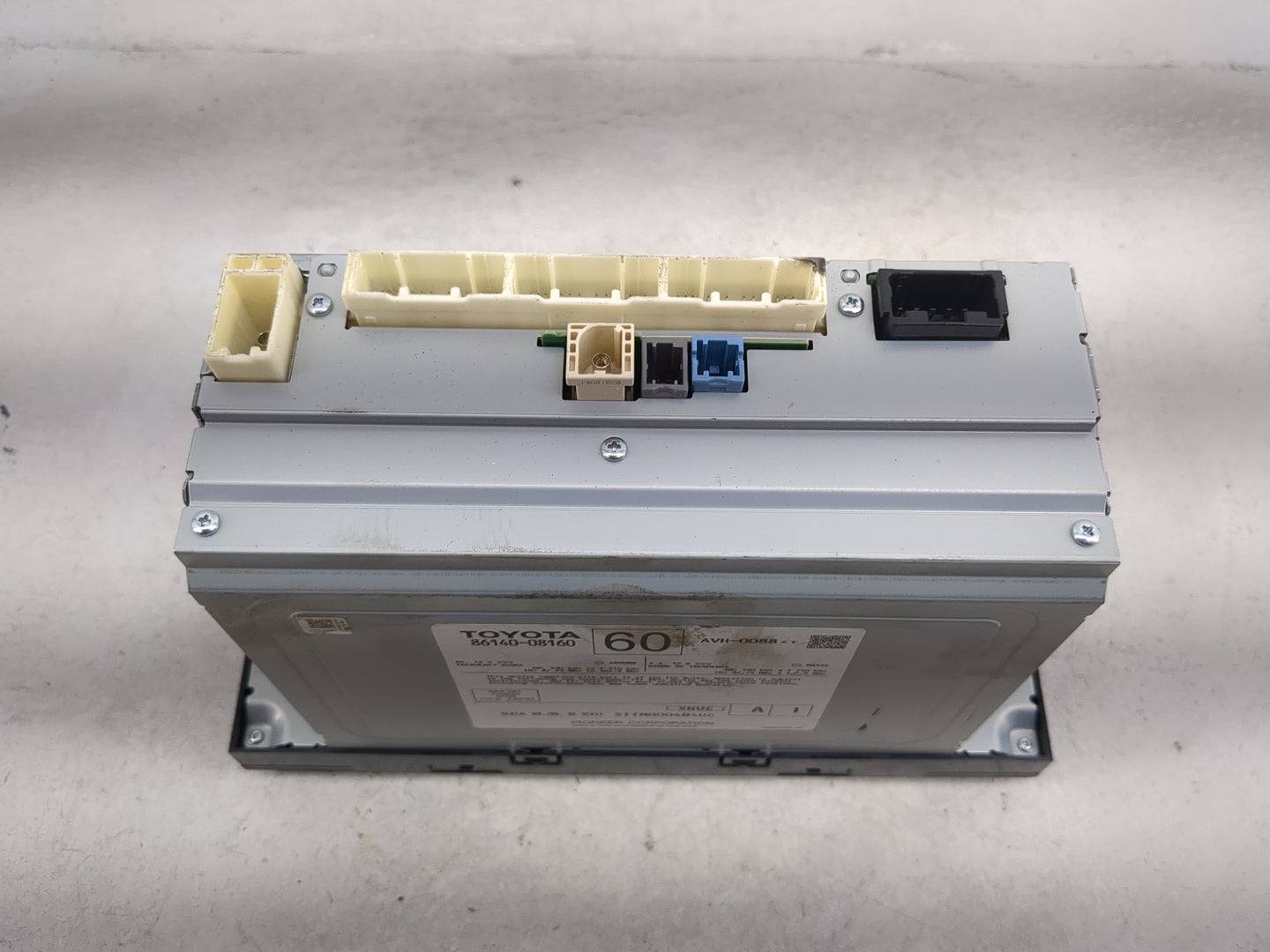 2019-2020 Toyota Sienna Radio AM FM Cd Player Receiver Replacement P/N:86140-08160 AVH-0088 Fits Fits 2019 2020 OEM Used Aut