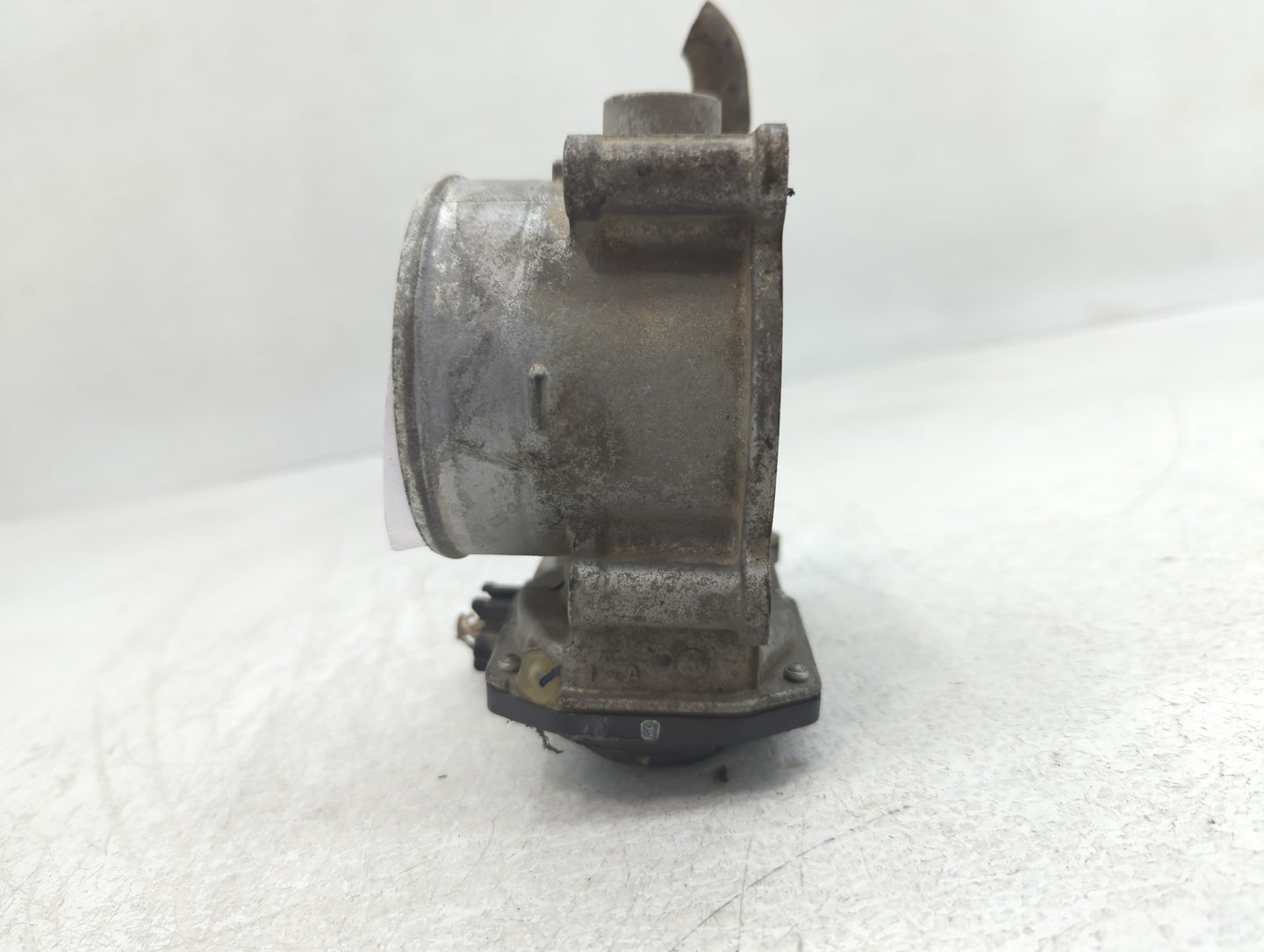 2017-2020 Toyota Sienna Throttle Body P/N:22030-0P060 Fits Fits 2016 2017 2018 2019 2020 2021 2022 OEM Used Auto Parts - Oem