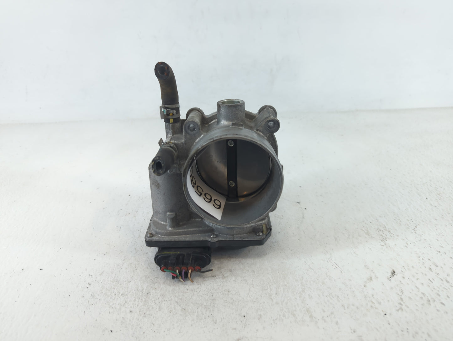2017-2020 Toyota Sienna Throttle Body P/N:22030-0P060 Fits Fits 2016 2017 2018 2019 2020 2021 2022 OEM Used Auto Parts - Oem