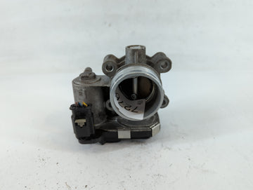 2017-2020 Toyota Sienna Throttle Body P/N:12671379AA Fits Fits 2016 2017 2018 2019 2020 2021 2022 OEM Used Auto Parts - Oemu