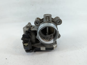 2017-2020 Toyota Sienna Throttle Body P/N:12671379AA Fits Fits 2016 2017 2018 2019 2020 2021 2022 OEM Used Auto Parts - Oemu