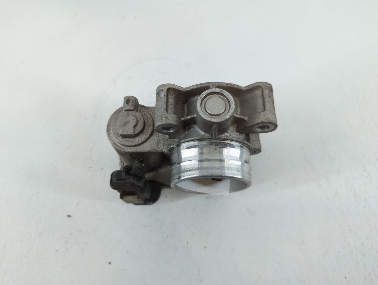 2017-2020 Toyota Sienna Throttle Body P/N:12671379AA Fits Fits 2016 2017 2018 2019 2020 2021 2022 OEM Used Auto Parts - Oemu