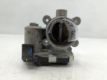 2017-2020 Toyota Sienna Throttle Body P/N:12671379AA Fits Fits 2016 2017 2018 2019 2020 2021 2022 OEM Used Auto Parts - Oemu