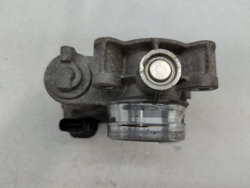 2017-2020 Toyota Sienna Throttle Body P/N:12671379AA Fits Fits 2016 2017 2018 2019 2020 2021 2022 OEM Used Auto Parts