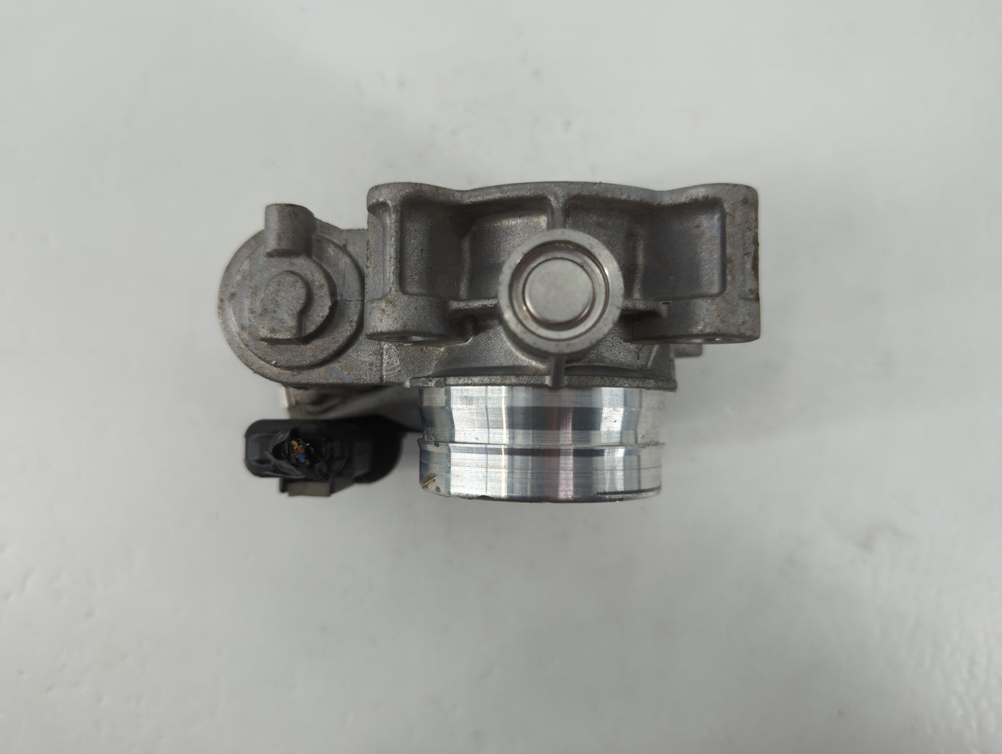 2017-2020 Toyota Sienna Throttle Body P/N:12671379AA Fits Fits 2016 2017 2018 2019 2020 2021 2022 OEM Used Auto Parts - Oemu