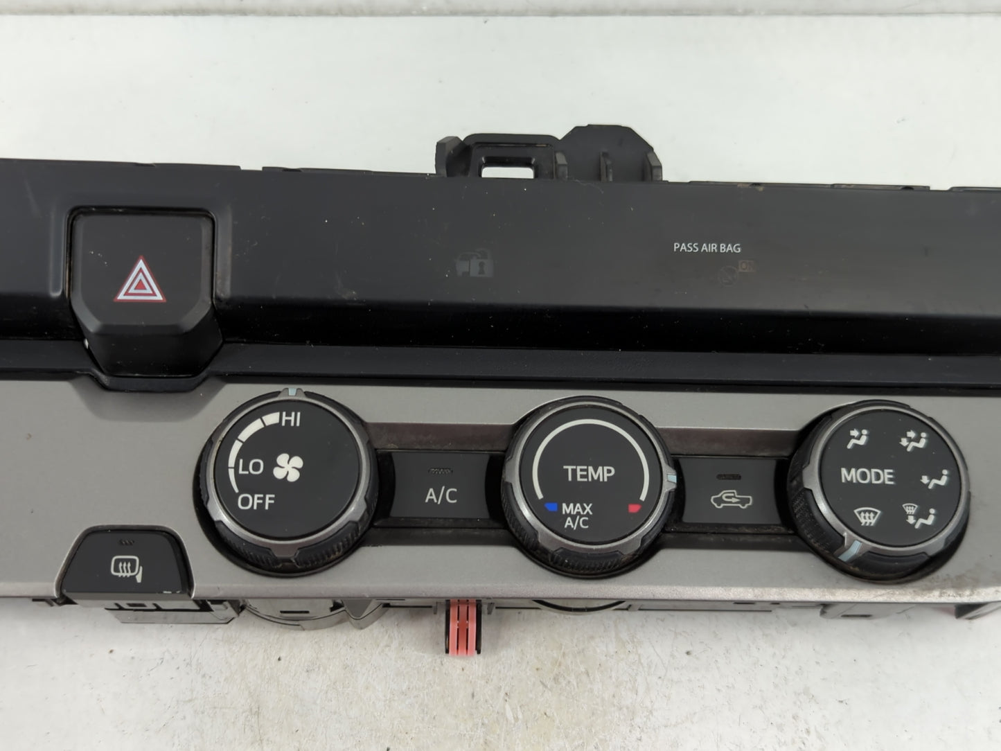 2016-2020 Toyota Tacoma Climate Control Module Temperature AC/Heater Replacement P/N:239-0R93 Fits Fits 2016 2017 2018 2019 