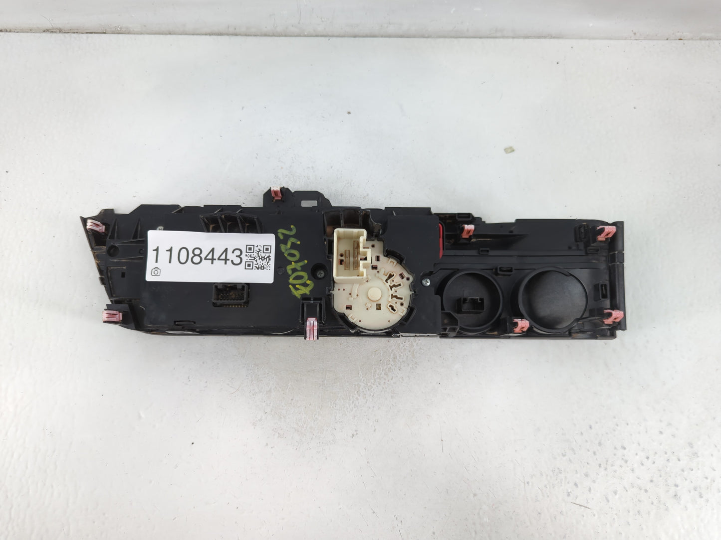 2016-2020 Toyota Tacoma Climate Control Module Temperature AC/Heater Replacement P/N:239-0R93 Fits Fits 2016 2017 2018 2019 
