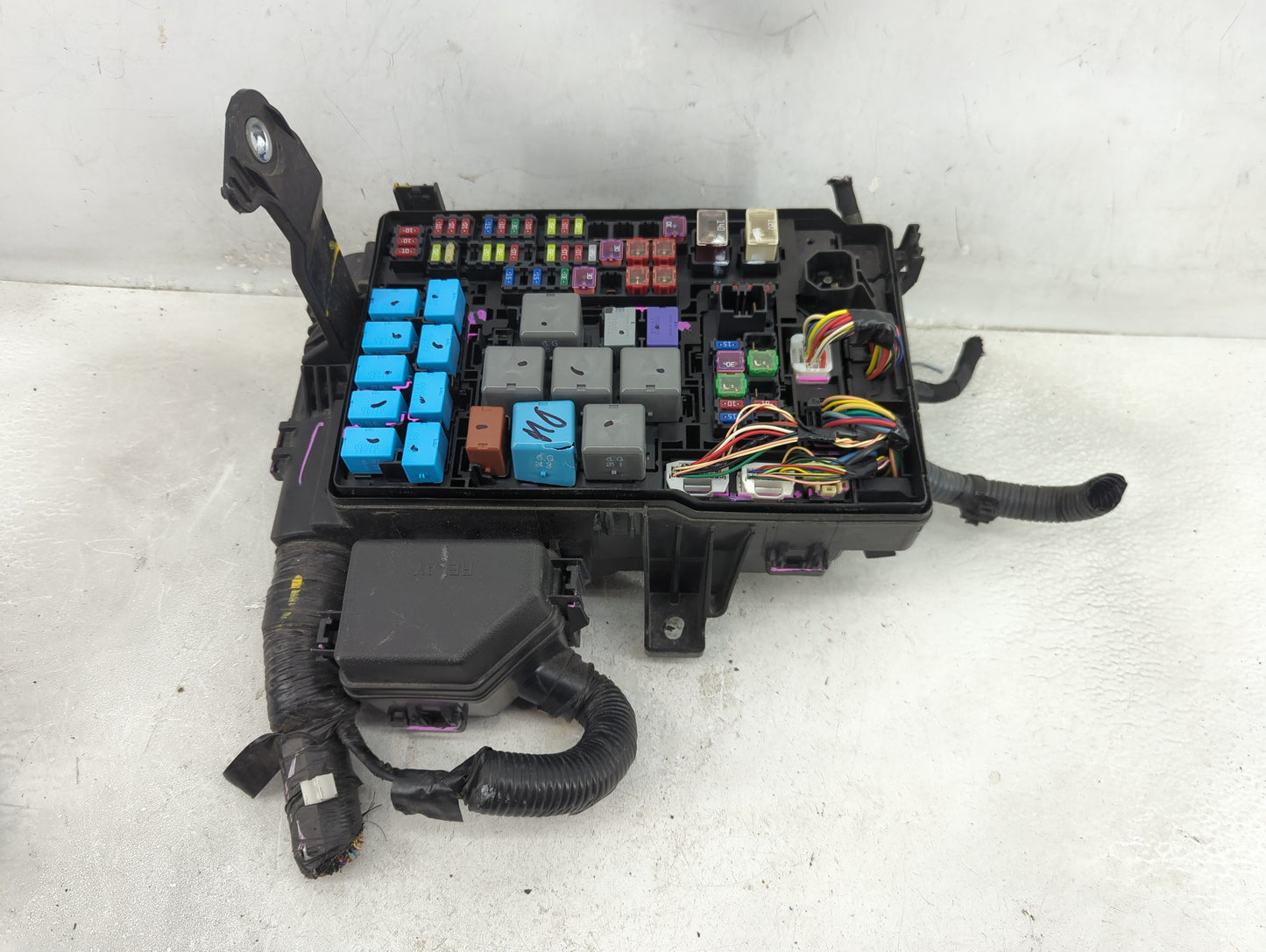 2016-2022 Toyota Tacoma Fusebox Fuse Box Panel Relay Module Fits Fits 2016 2017 2018 2019 2020 2021 2022 OEM Used Auto Parts