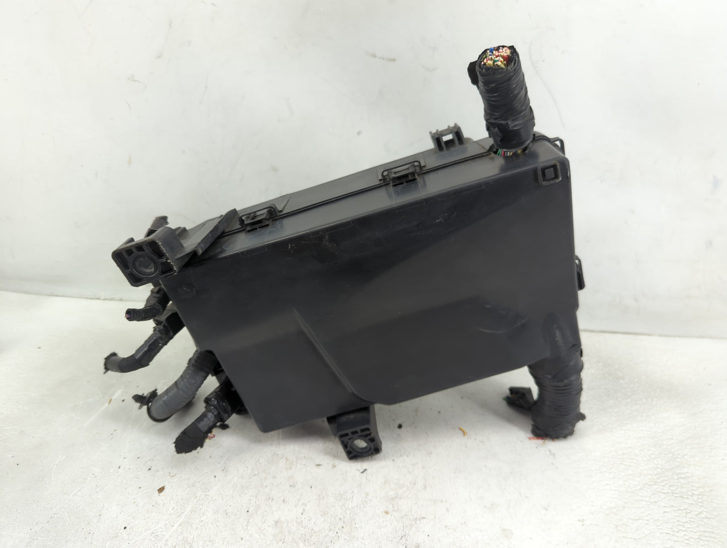 2016-2022 Toyota Tacoma Fusebox Fuse Box Panel Relay Module Fits Fits 2016 2017 2018 2019 2020 2021 2022 OEM Used Auto Parts