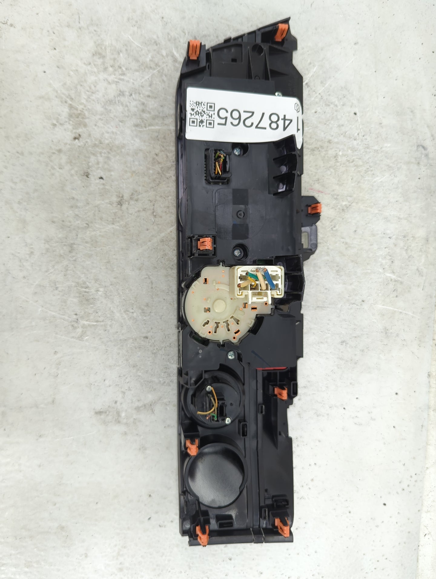 2020 Toyota Tacoma Climate Control Module Temperature AC/Heater Replacement Fits OEM Used Auto Parts - Oemusedautoparts1.com