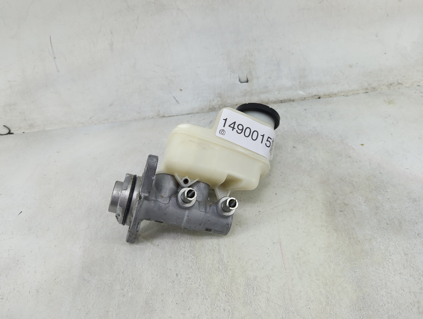 2009-2022 Toyota Tacoma Brake Master Cylinder 1490015 - Oemusedautoparts1.com