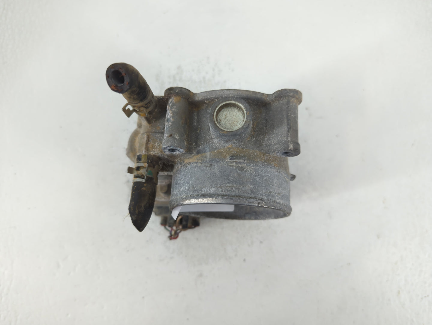 2016-2022 Toyota Tacoma Throttle Body P/N:22030-0P060 Fits Fits 2016 2017 2018 2019 2020 2021 2022 OEM Used Auto Parts - Oem