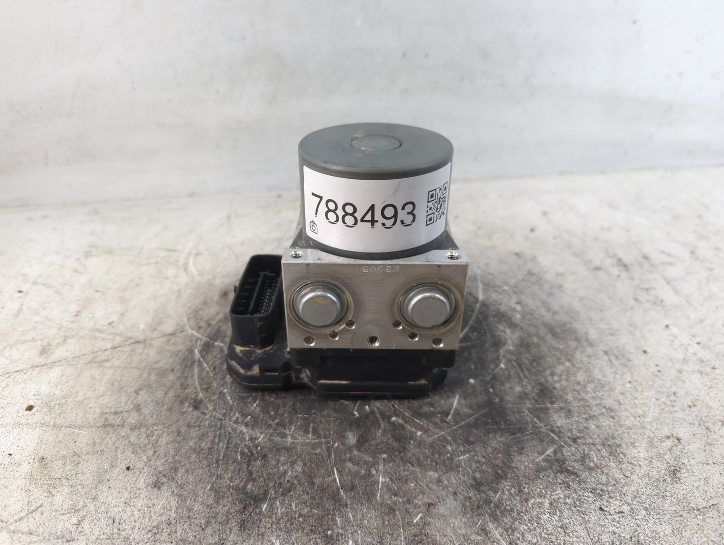2016-2022 Toyota Tacoma ABS Pump Control Module Replacement P/N:44540-04200 Fits Fits 2016 2017 2018 2019 2020 2021 2022 OEM