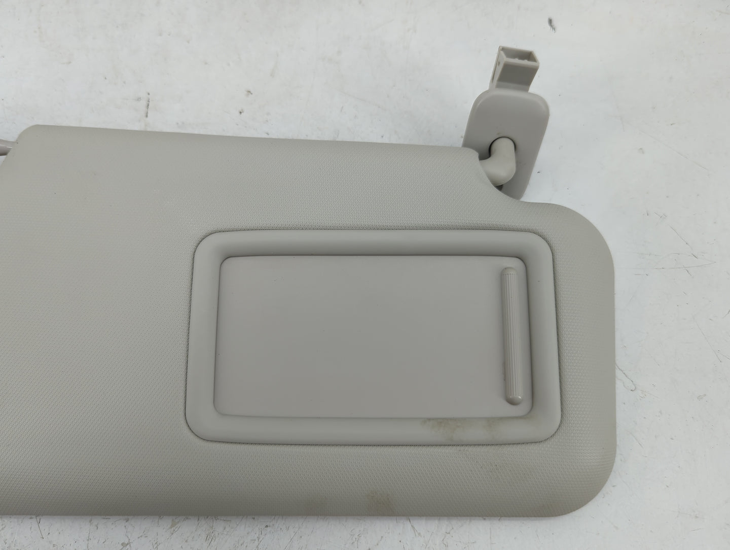 2019-2020 Toyota Yaris Sun Visor Shade Replacement Passenger Right Mirror Fits Fits 2019 2020 OEM Used Auto Parts - Oemuseda