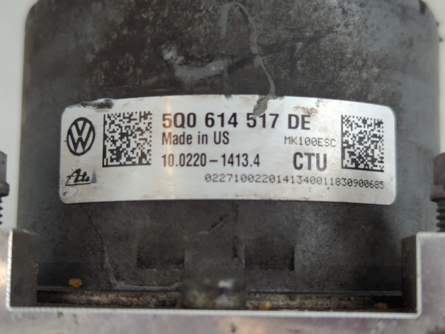 2020 Volkswagen Atlas ABS Pump Control Module Replacement P/N:5Q0 614 517 DE Fits OEM Used Auto Parts - Oemusedautoparts1.co