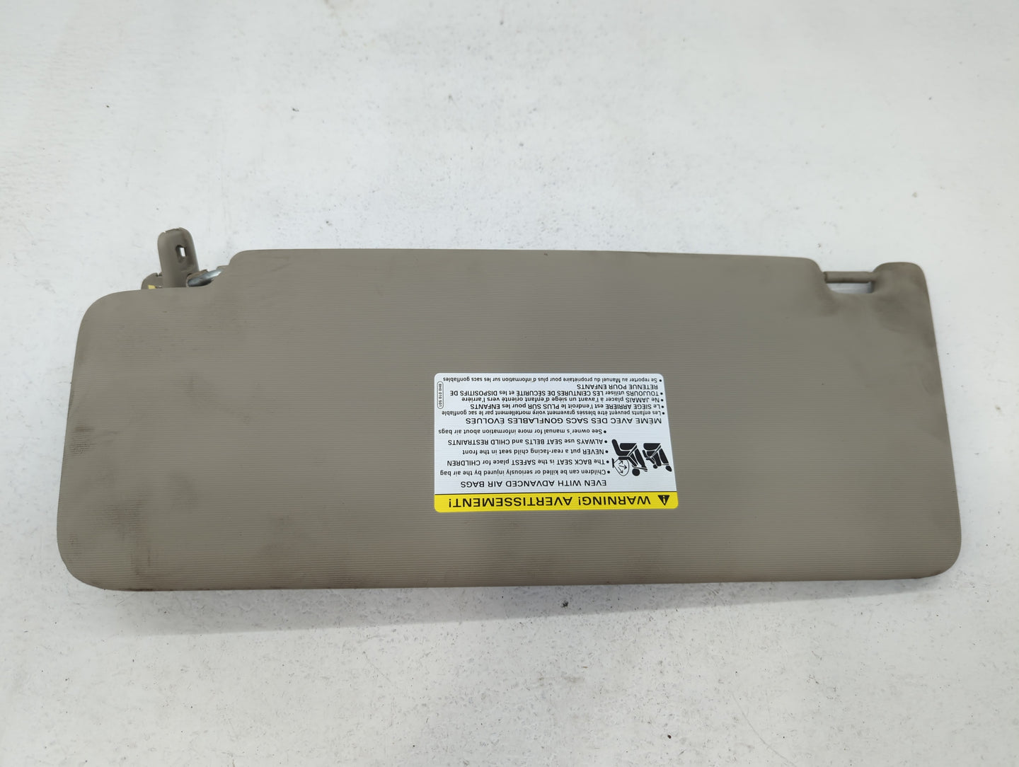 2018-2022 Volkswagen Atlas Sun Visor Shade Replacement Passenger Right Mirror Fits Fits 2018 2019 2020 2021 2022 OEM Used Au