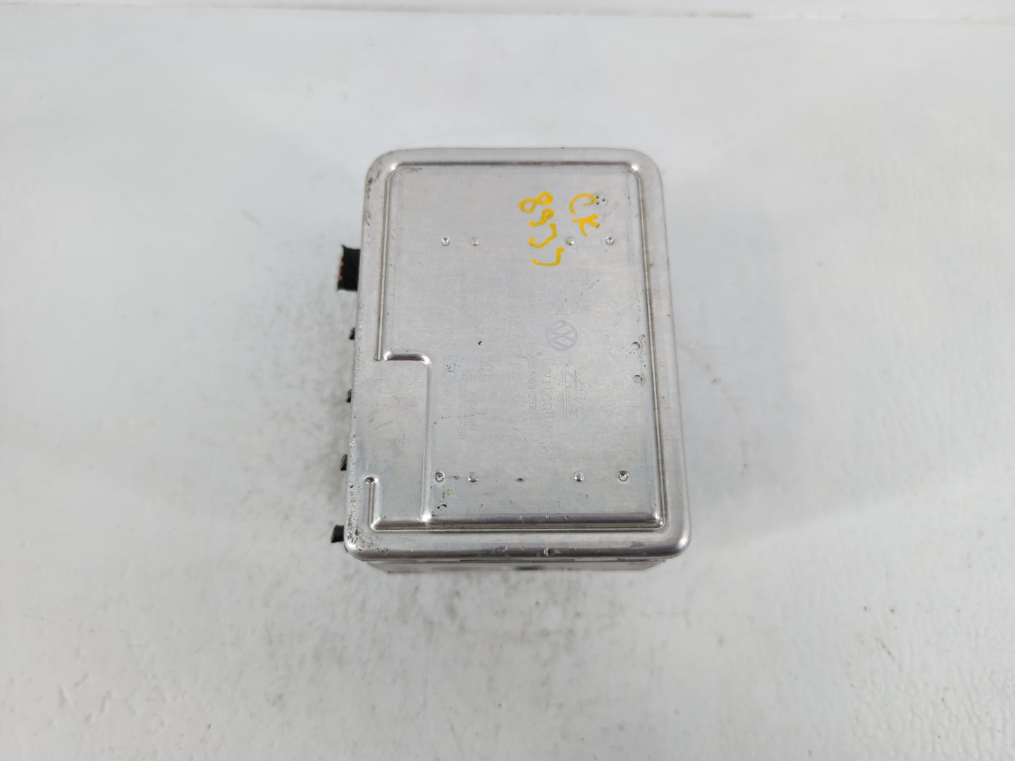 2020 Volkswagen Atlas ABS Pump Control Module Replacement P/N:5Q0 614 517 FE Fits OEM Used Auto Parts - Oemusedautoparts1.co